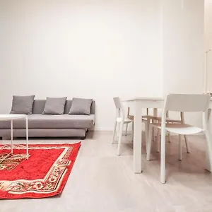 Center-town Elegant Loft Parma
